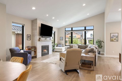 967 Auger Ln 4 Beds Apartment for Rent