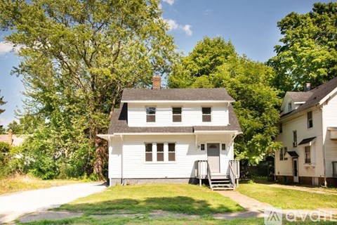 471 Beechwood Dr 3 Beds Apartment for Rent