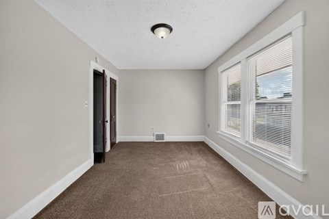 815 18Th St NW 3 Beds Apartment for Rent