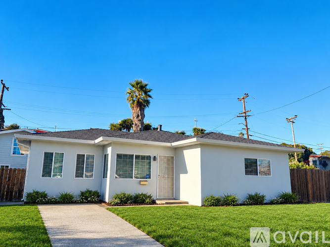 850 Fulton Avenue 4 Beds Single Family Home for Rent - Photo gallery 1