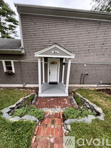 27 Shore Drive 3 Beds Apartment for Rent
