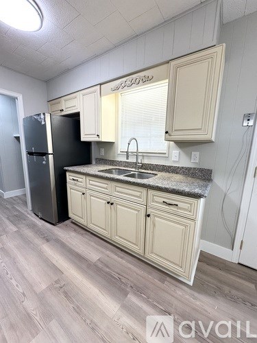 104 Dianne St 3 Beds Apartment for Rent