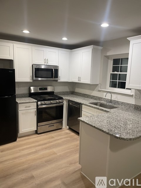 2478 Hillendale Dr 2 Beds Apartment for Rent