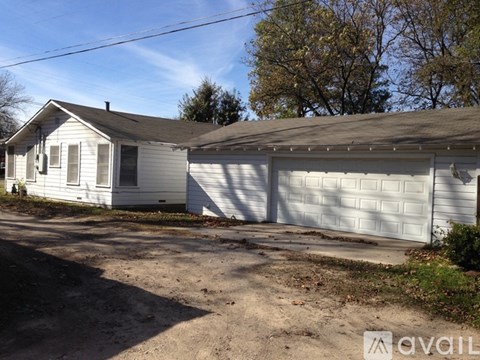 1310 N Buffalo Ave. 3 Beds Apartment for Rent