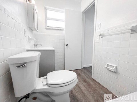 1100 S Broadway 1 Apartment for Rent