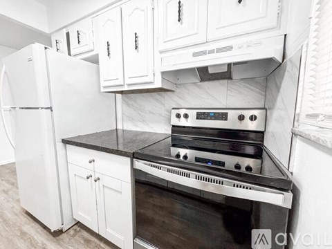 1100 S Broadway 1 Apartment for Rent