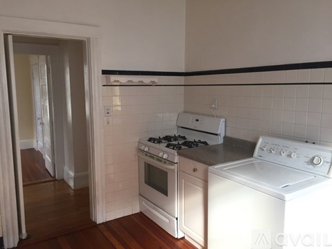 42 Dartmouth St 3 Beds Apartment for Rent
