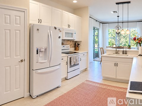 300 Southwest Otter Run Place 3 Beds Apartment for Rent