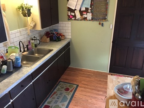 108 4Th Ave W 2 Beds Apartment for Rent