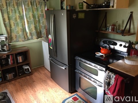 108 4Th Ave W 2 Beds Apartment for Rent