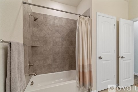 788 Brookside Drive 4 Beds Apartment for Rent