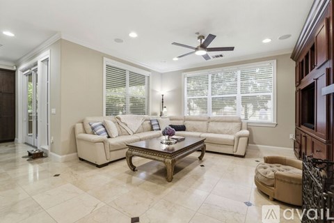 2881 Meridian Ave 2 Beds Apartment for Rent