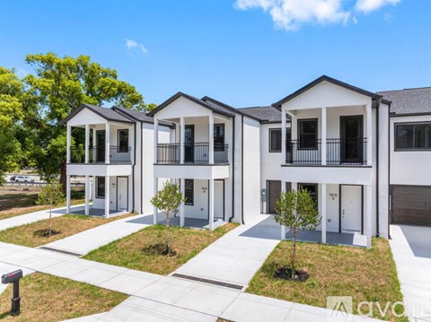 7015 N Central Ave 2 Beds Apartment for Rent