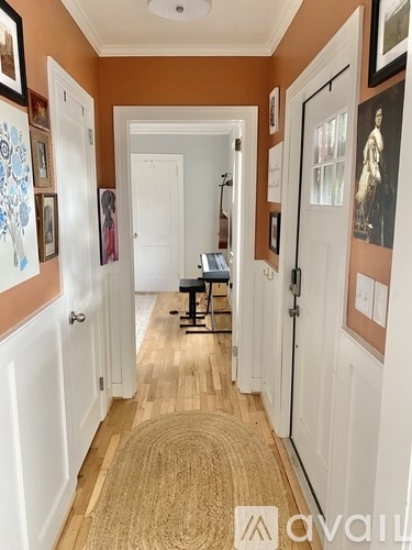 1811 East North Street 3 Beds Apartment for Rent