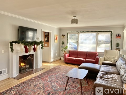 1811 East North Street 3 Beds Apartment for Rent