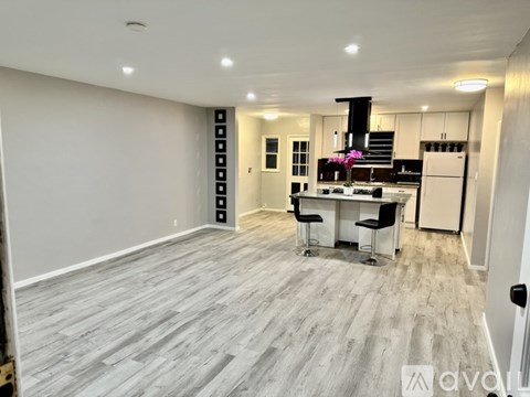 1243 North Cordova Street 2 Beds Apartment for Rent