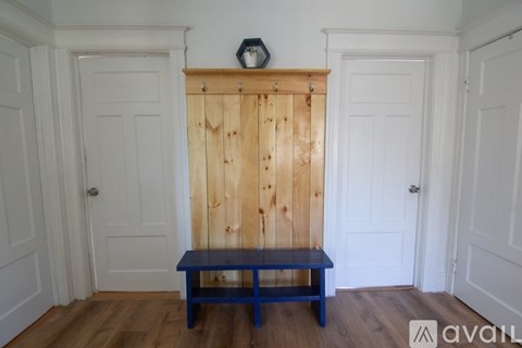 314 Winton Rd N 2 Beds Apartment for Rent