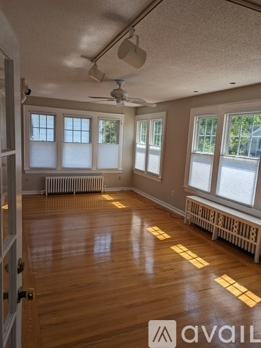 25 Winnett Street 3 Beds Apartment for Rent