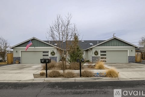 1551 SW Kalama Ave 3 Beds Apartment for Rent