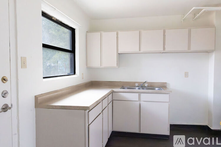 713 South 10th Street 4 Beds Townhouse for Rent - Photo gallery 1