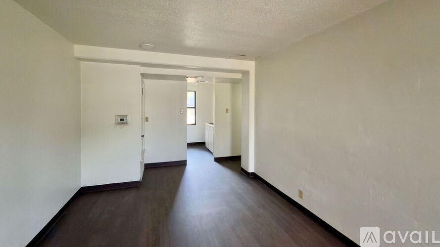 713 South 10th Street 1 Townhouse for Rent - Photo gallery 4