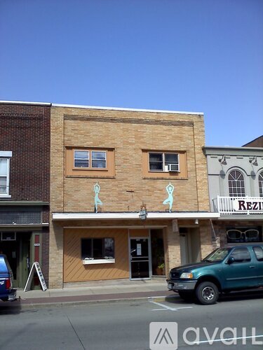 726 1/2 E 2nd Street 2 Beds Apartment for Rent - Photo gallery 1