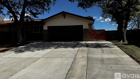 522 Deframe Court 5 Beds Apartment for Rent