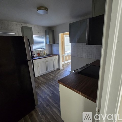 3404 North Avon Avenue 2 Beds Apartment for Rent