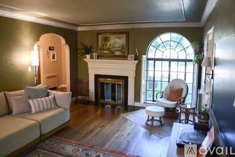 1 West Dartmouth Road 3 Beds Apartment for Rent