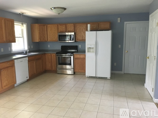 13 Main Street 3 Beds Apartment for Rent - Photo gallery 1
