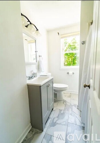 469 Mt Hope Ave 3 Beds Apartment for Rent - Photo gallery 5