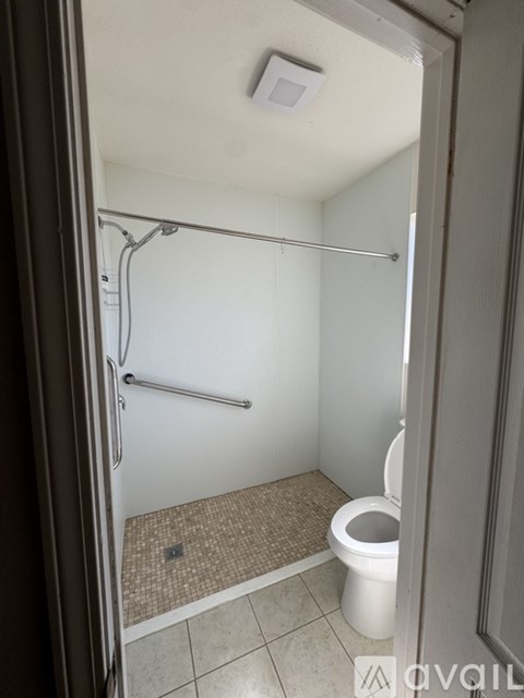 4936 Stewart Avenue 3 Beds Apartment for Rent