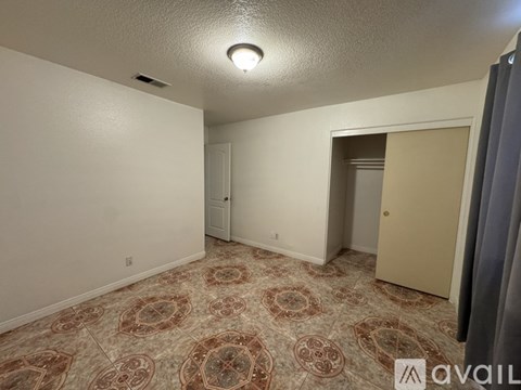 4936 Stewart Avenue 3 Beds Apartment for Rent