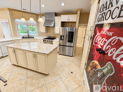 10178 Park Edge Dr 5 Beds Apartment for Rent