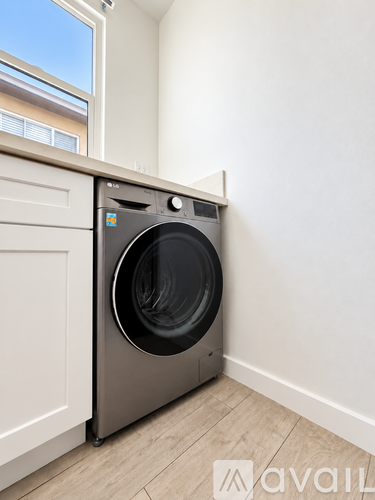 1327 Laurel Ave Studio Apartment for Rent - Photo gallery 4