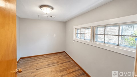 804 Sagamore Ave 3 Beds Apartment for Rent