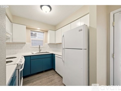 622 Northwest Hill Street 3 Beds Apartment for Rent