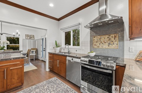 250 Leland Ave 3 Beds Apartment for Rent