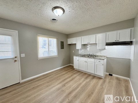 1241 Broad Ave NW 2 Beds Apartment for Rent