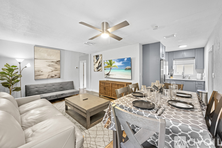 1208 NE 5th Ave 1 Apartment for Rent - Photo gallery 5