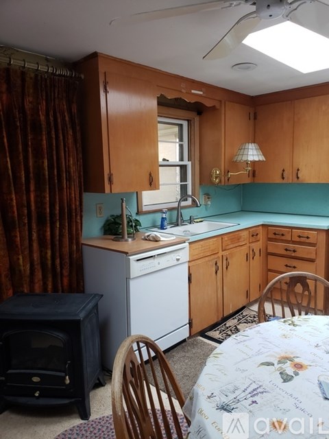 0 Greenwich Ave 2 Beds Apartment for Rent