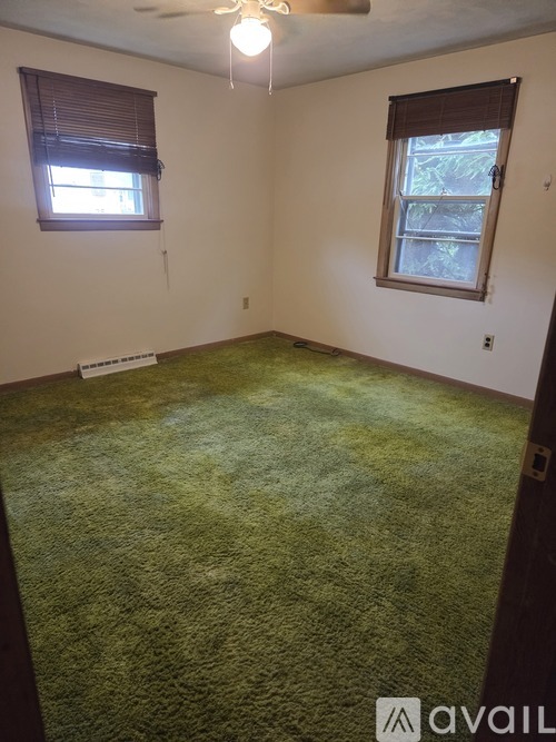 0 Greenwich Ave 2 Beds Single Family Home for Rent - Photo gallery 4