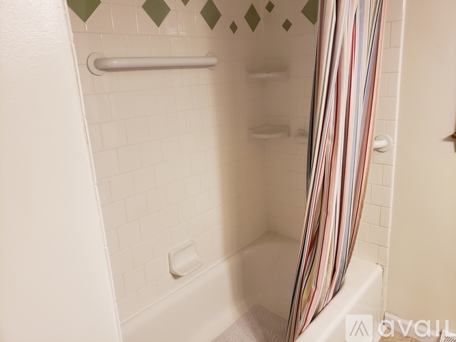 0 Greenwich Ave 2 Beds Single Family Home for Rent - Photo gallery 5