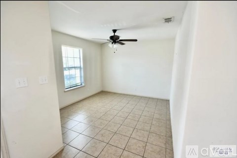 415 West 5Th Street 3 Beds Apartment for Rent