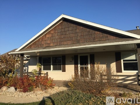 2904 E Hayley Ln 3 Beds Apartment for Rent