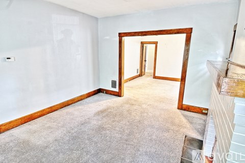 37 Sterling Avenue 3 Beds Apartment for Rent