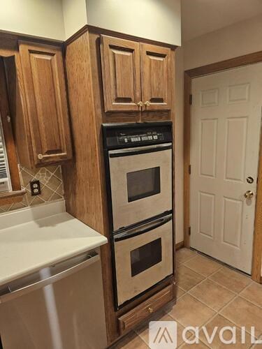 95 Carbon Street 3 Beds Apartment for Rent