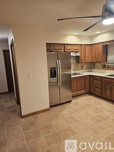 95 Carbon Street 3 Beds Apartment for Rent