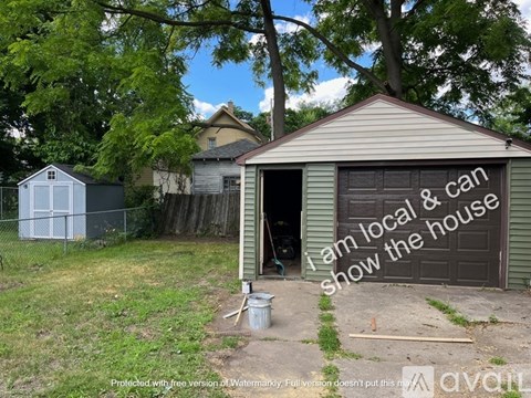 Woodrow Ave 2 Beds Apartment for Rent