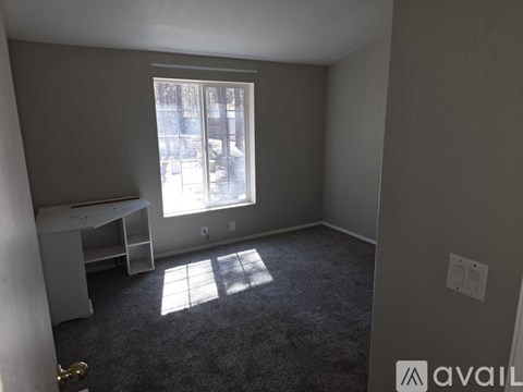 54515 Huntington Road 3 Beds Apartment for Rent